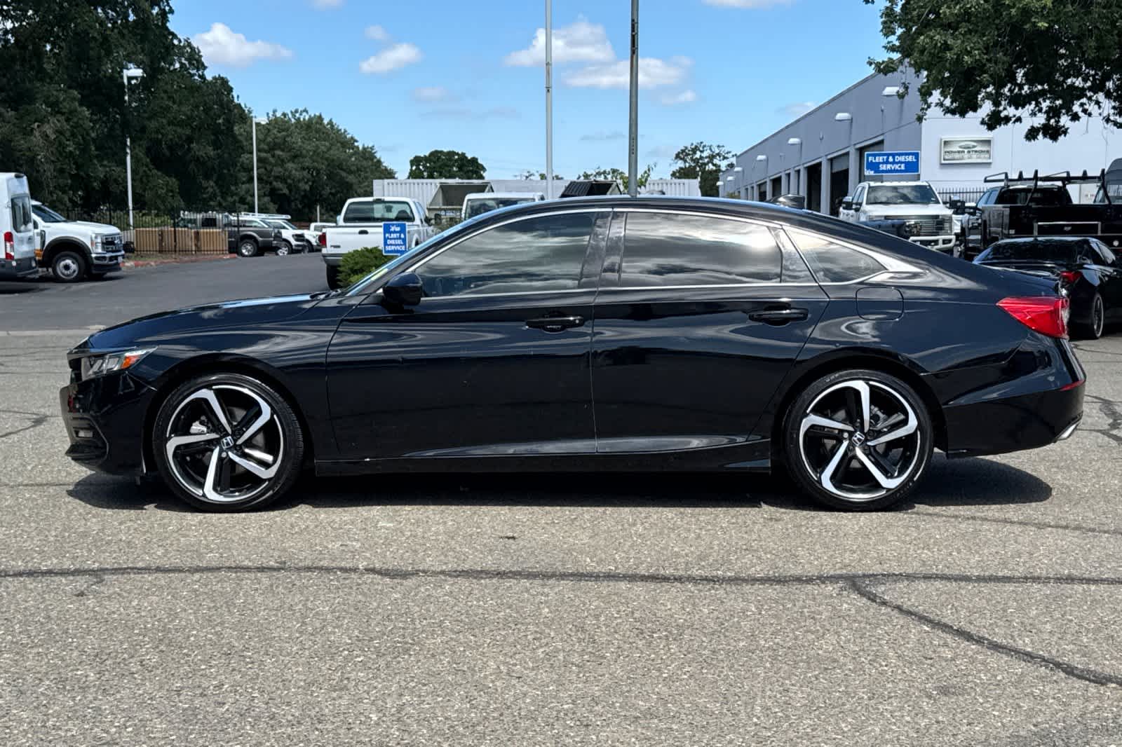 2019 Honda Accord Sport 2.0T photo 4