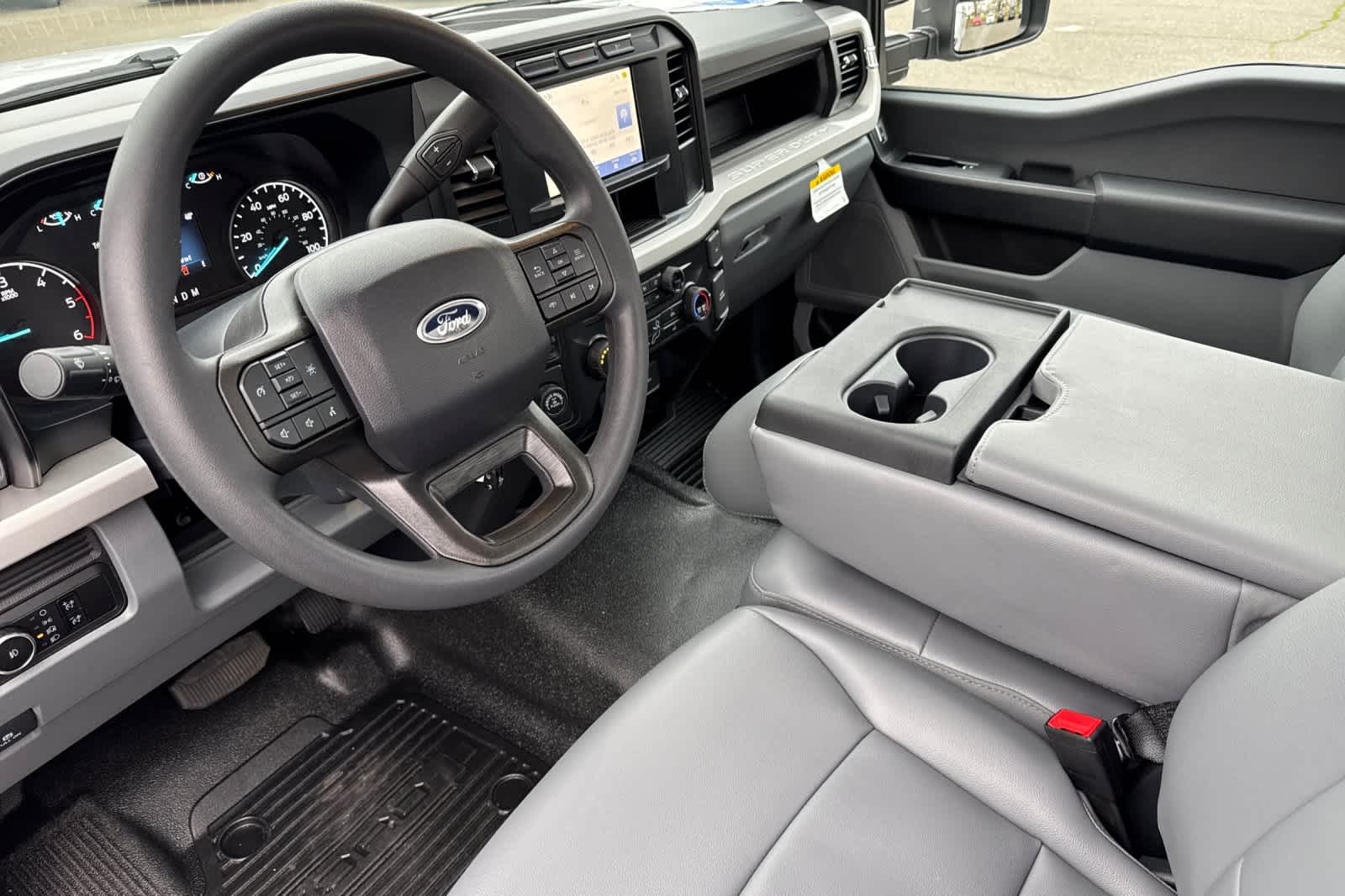 2024 Ford F-350 XL photo 3