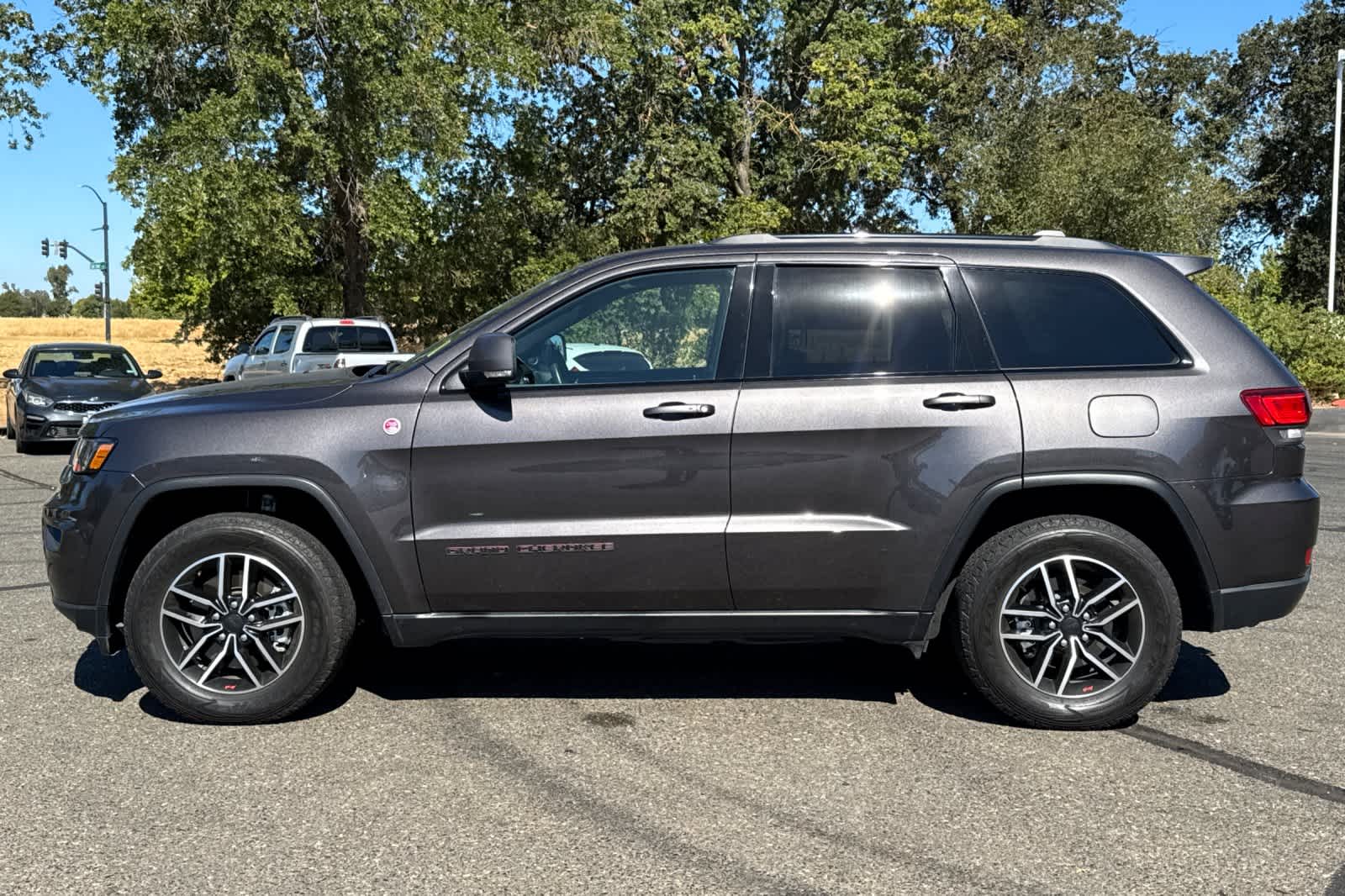Thumbnail: 2020 Jeep Grand Cherokee - 5