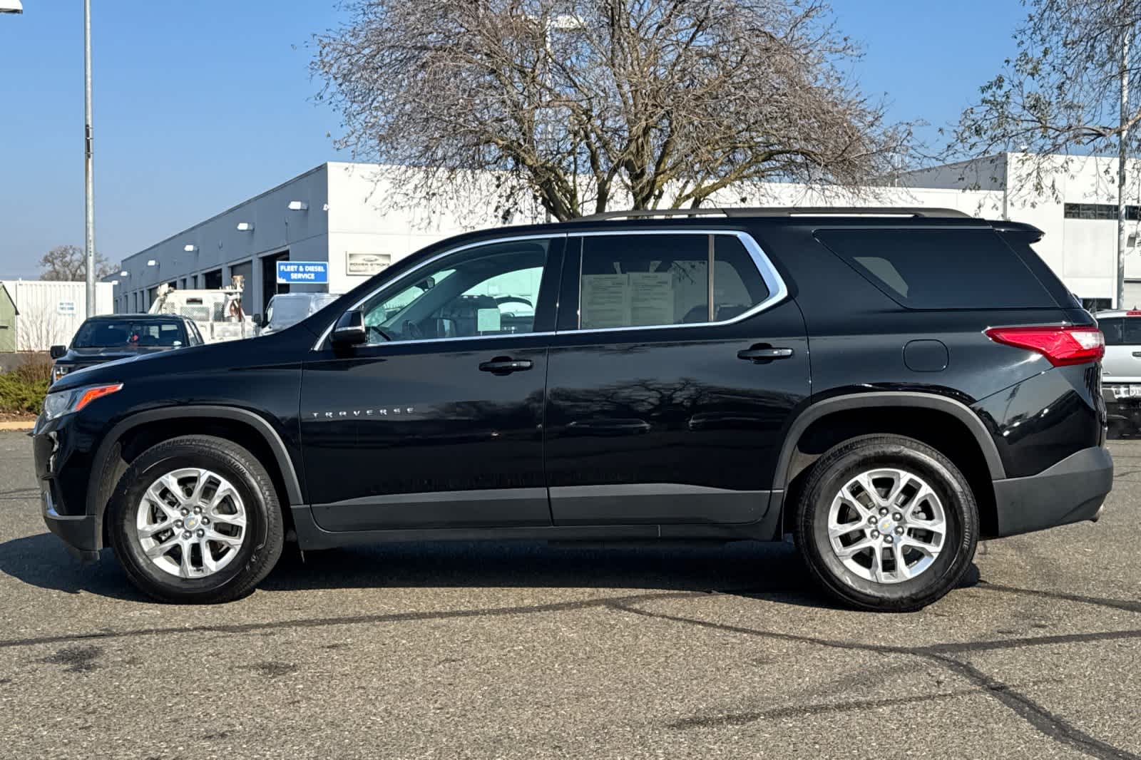 Thumbnail: 2021 Chevrolet Traverse - 5