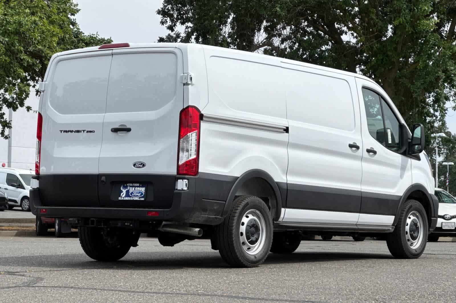 Thumbnail: 2026 Ford Transit Series - 2