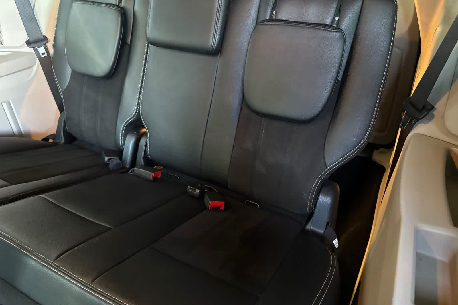 Thumbnail: 2019 Dodge Grand Caravan - 15