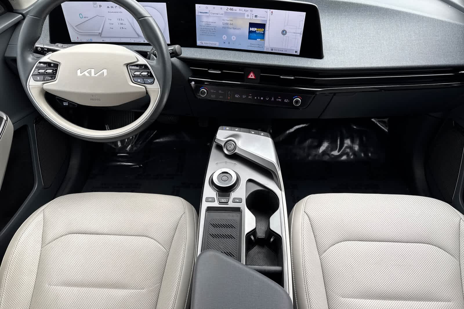 2024 Kia EV6 Wind photo 2