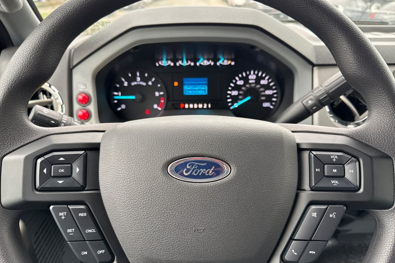 2025 Ford F-650  19