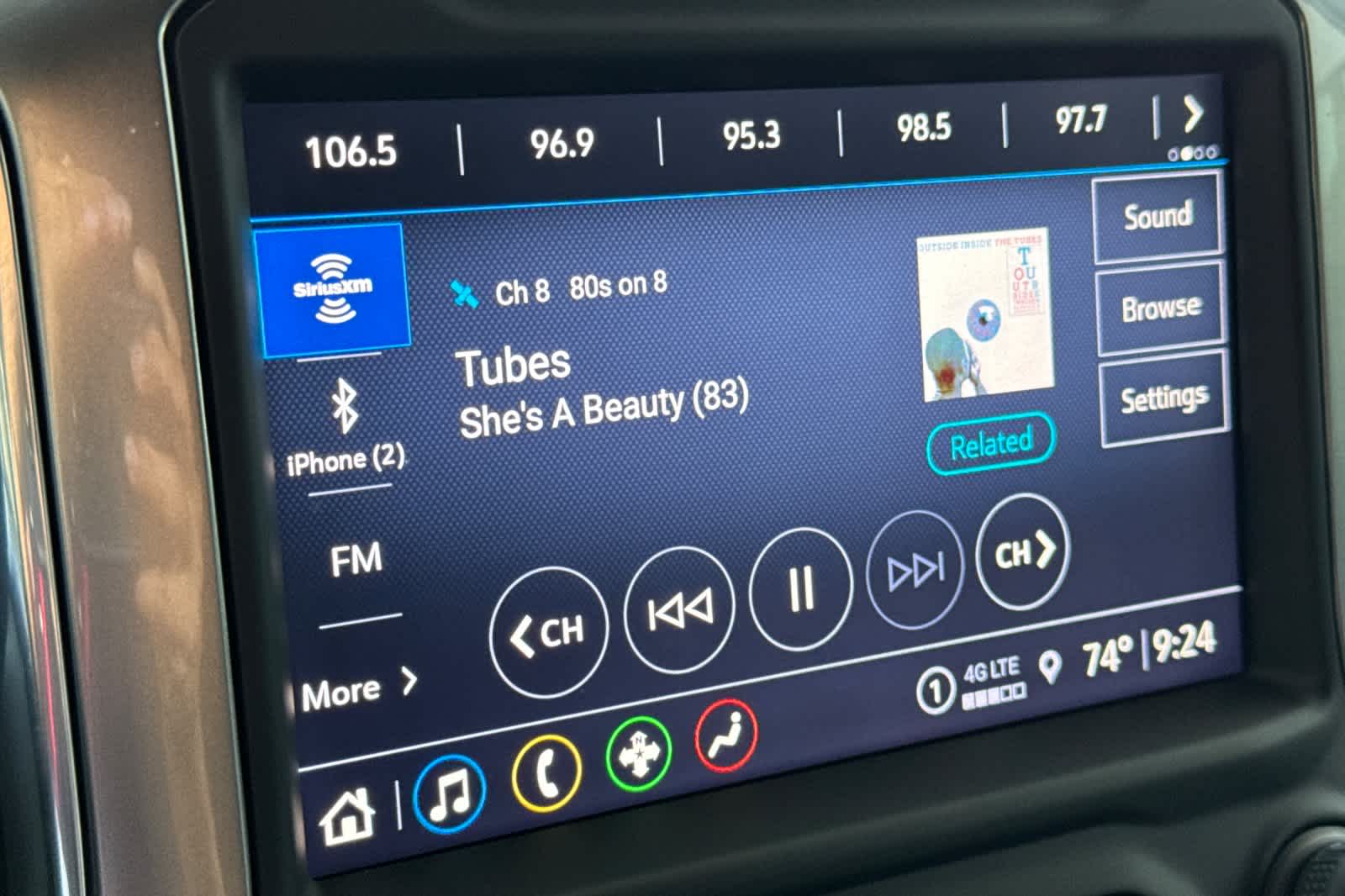 Thumbnail: 2022 Chevrolet Silverado 1500 - 17