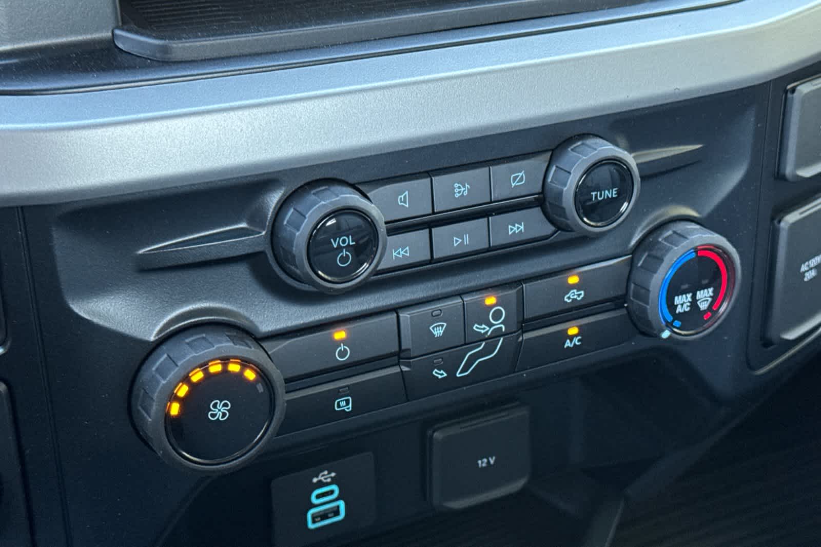 Thumbnail: 2024 Ford F-350 - 19