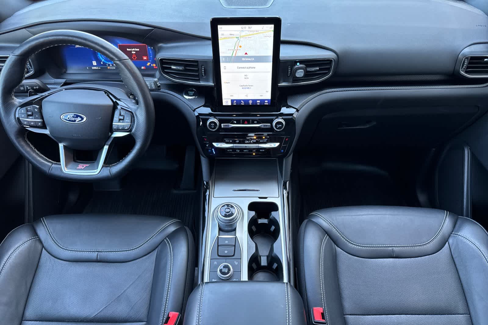 Thumbnail: 2022 Ford Explorer - 3