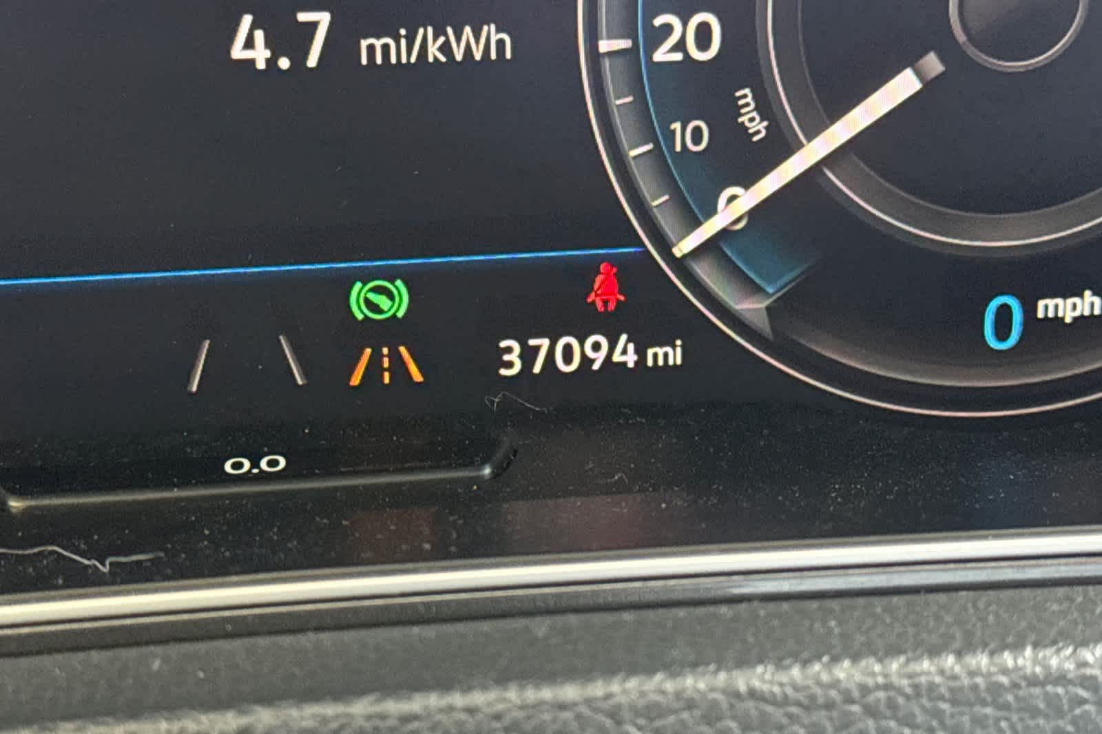 Thumbnail: 2019 Volkswagen e-Golf - 25