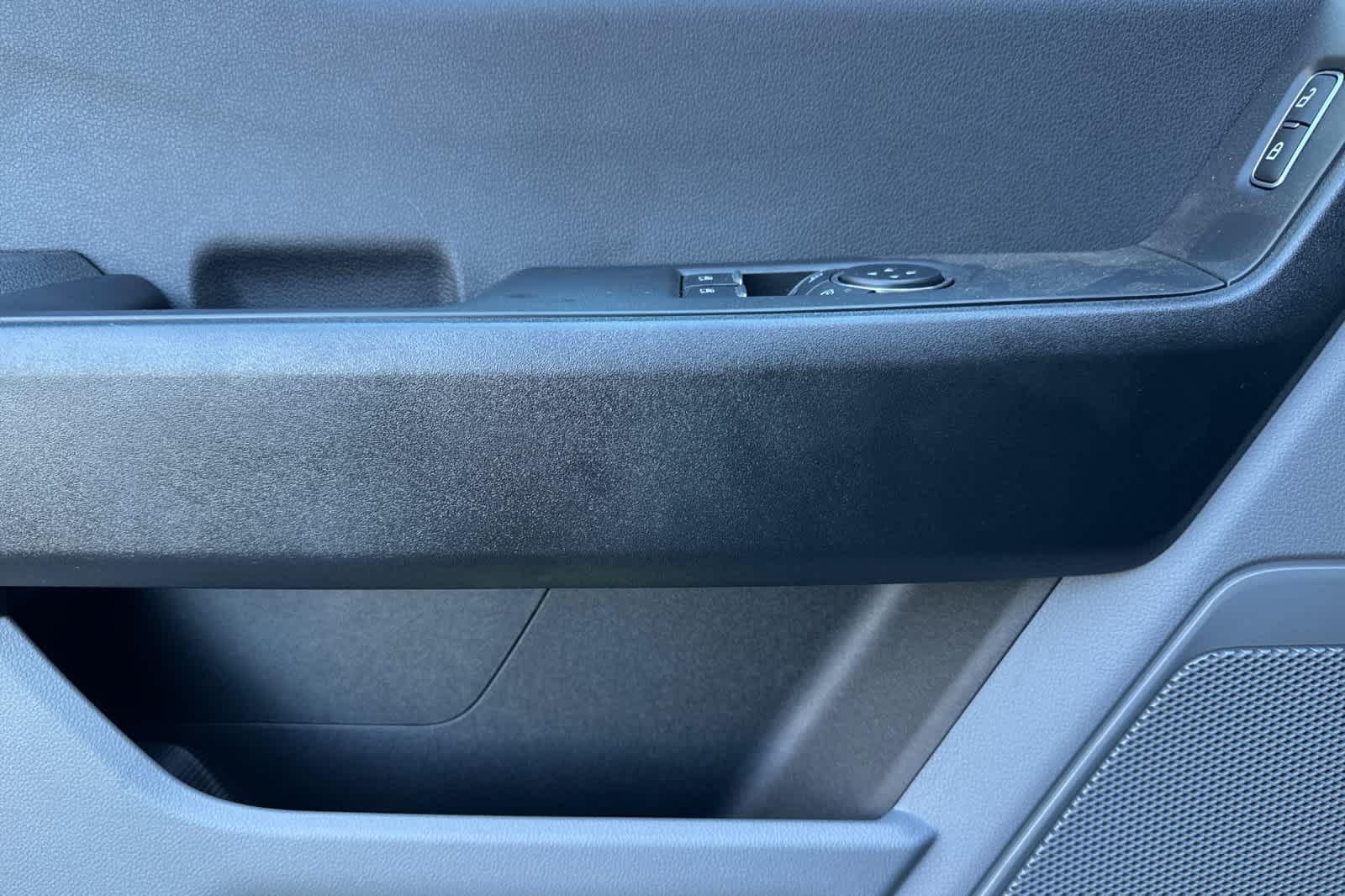 Thumbnail: 2025 Ford F-550 - 11