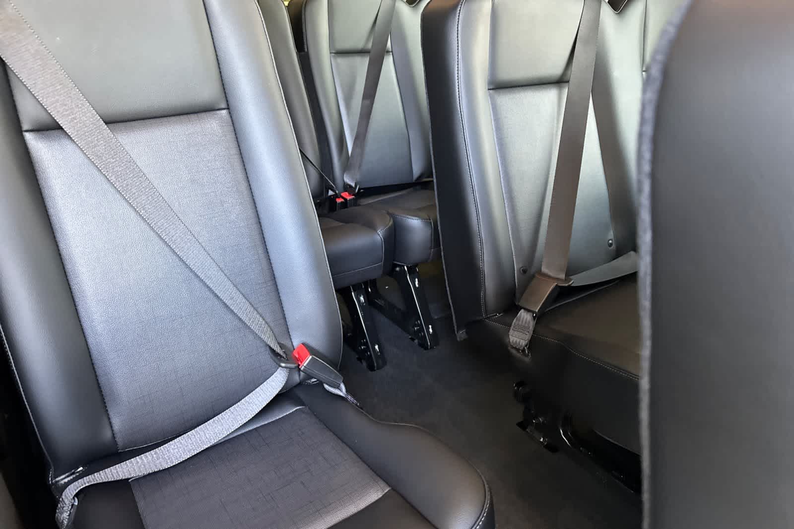 Thumbnail: 2025 Ford Econoline - 15