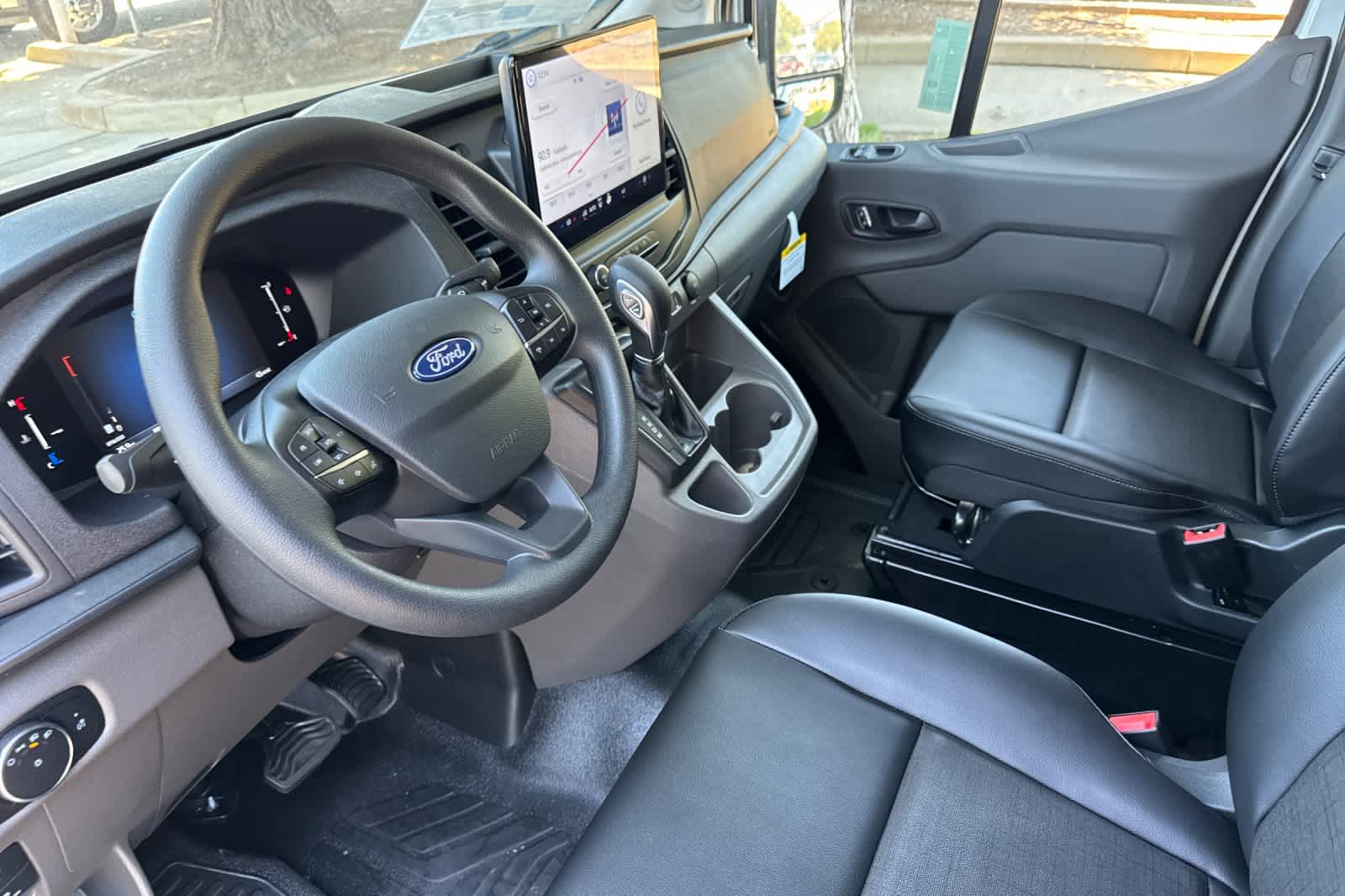 Thumbnail: 2026 Ford Transit Series - 3