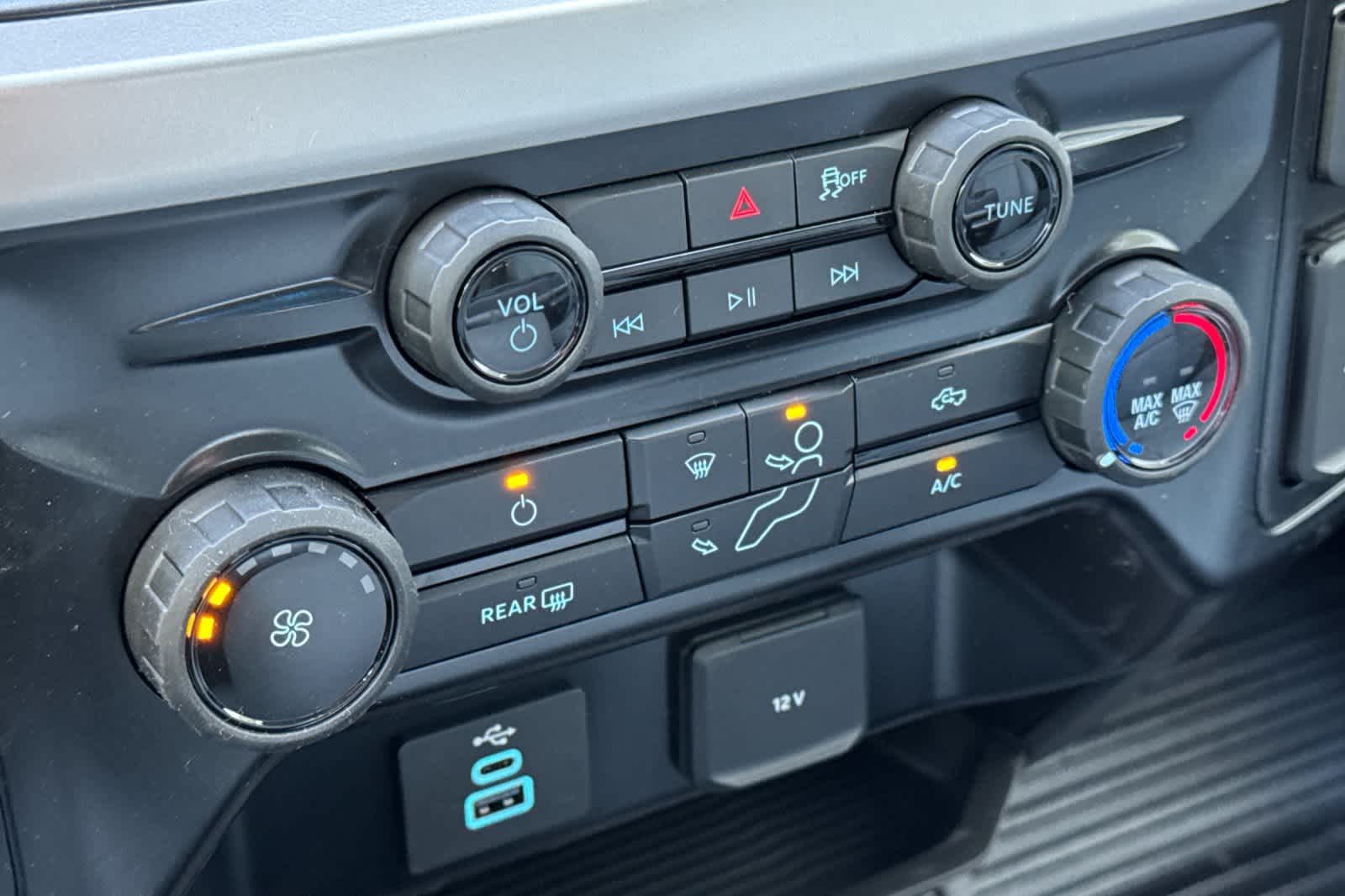 Thumbnail: 2025 Ford F-550 - 20