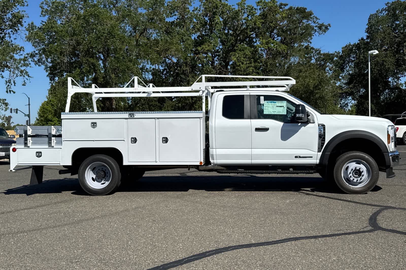 Thumbnail: 2025 Ford F-550 - 8