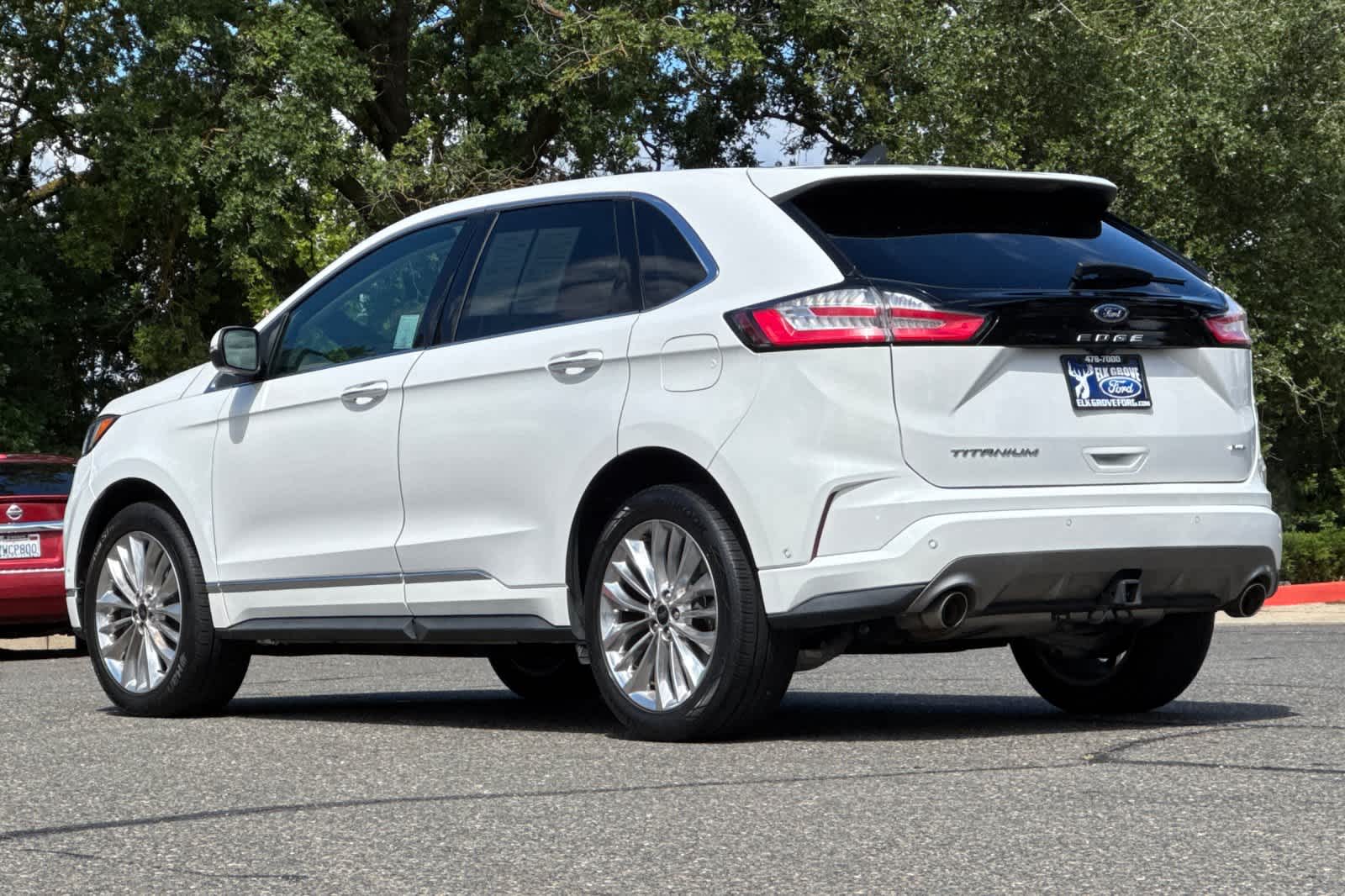 2022 Ford Edge Titanium photo 5