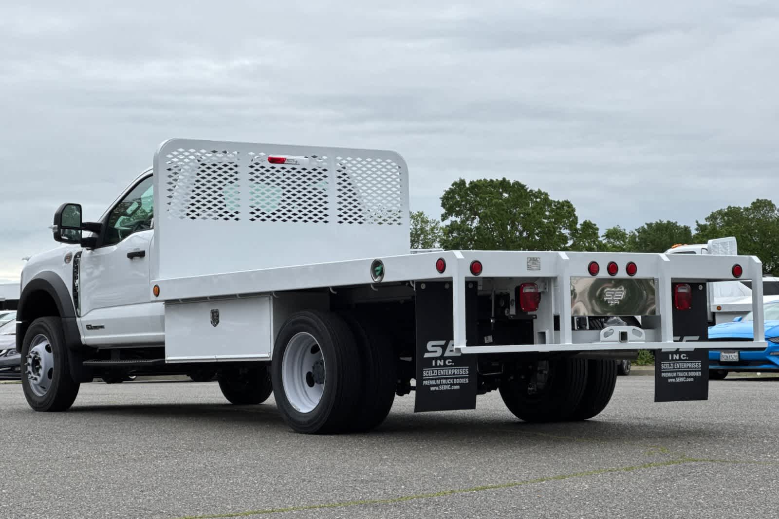 Thumbnail: 2023 Ford F-450 - 5