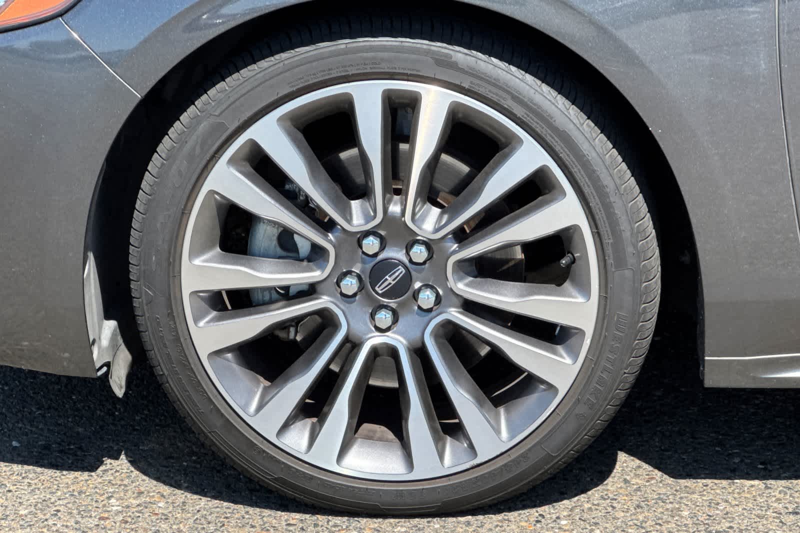 Thumbnail: 2018 Lincoln Continental - 26
