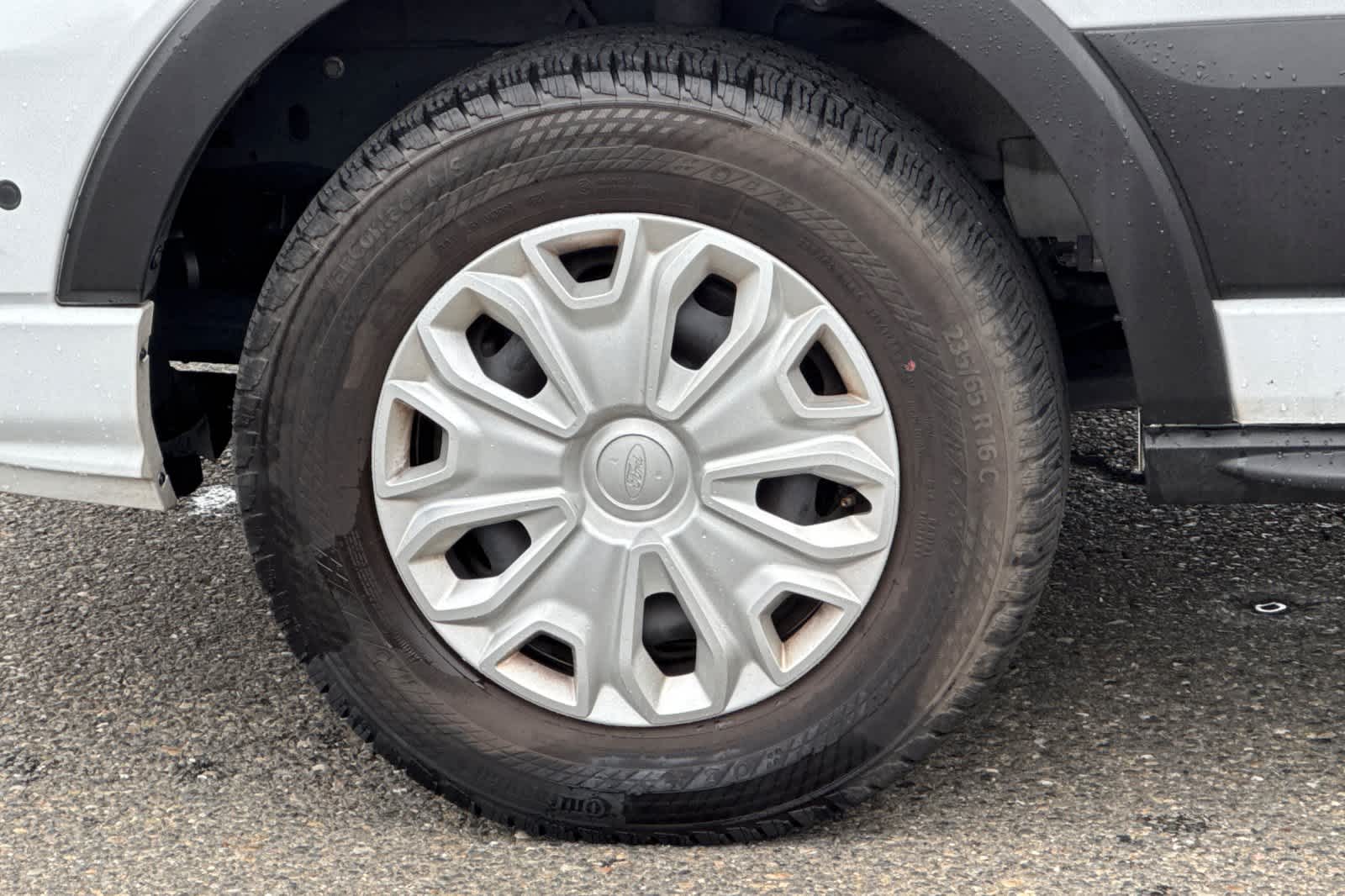 Thumbnail: 2024 Ford Econoline - 27