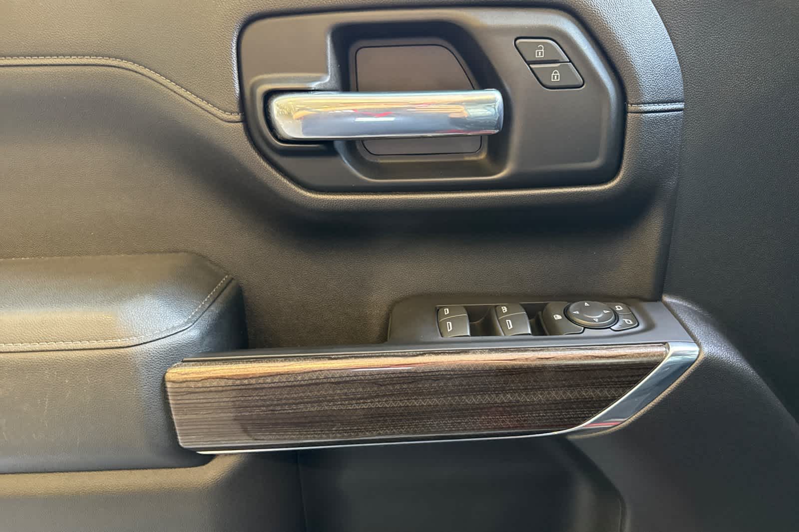 Thumbnail: 2022 Chevrolet Silverado 1500 - 12