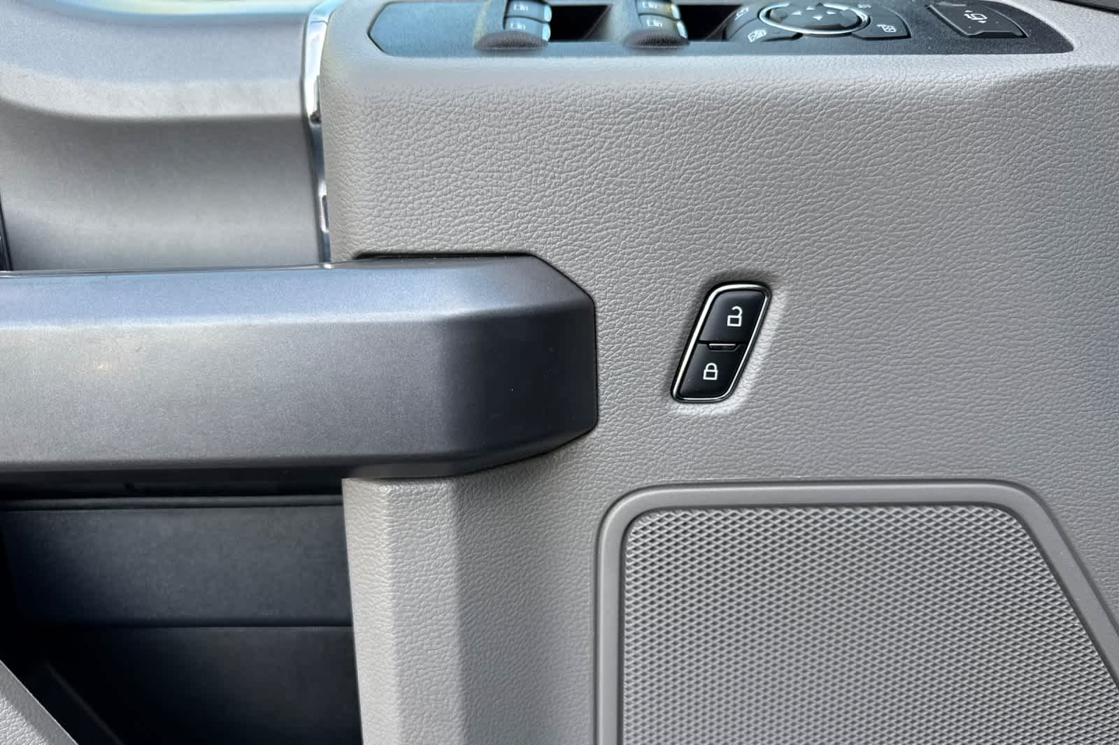 Thumbnail: 2022 Ford F-450 - 12