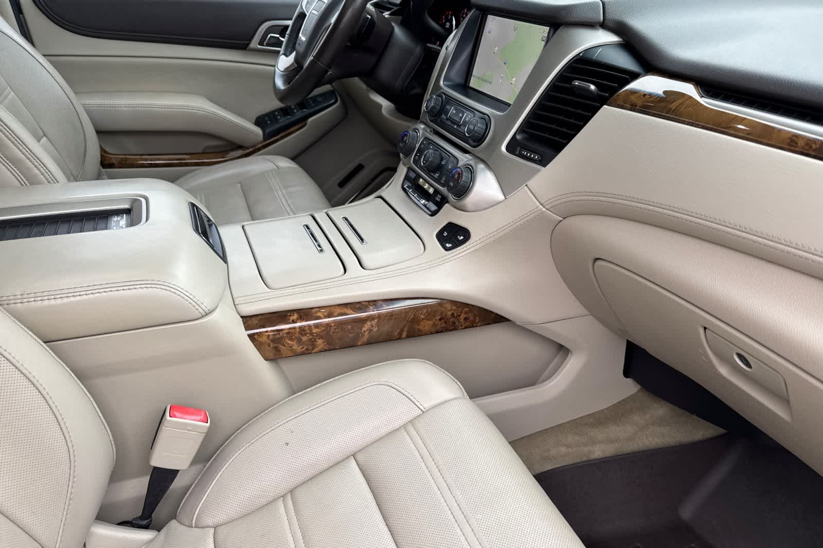 Thumbnail: 2015 GMC Yukon - 18