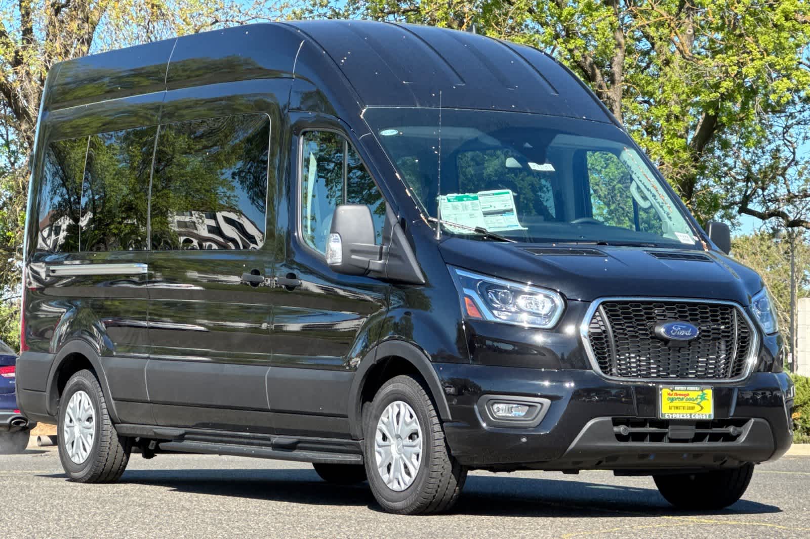 Thumbnail: 2024 Ford Econoline - 9