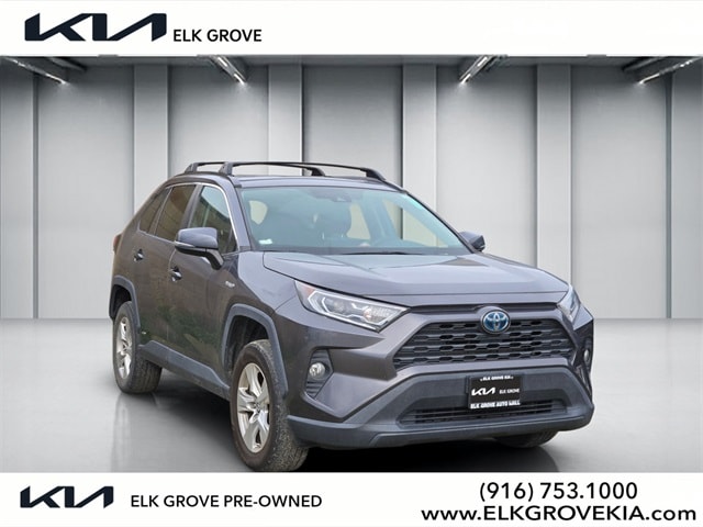 2019 Toyota RAV4 XLE's photo