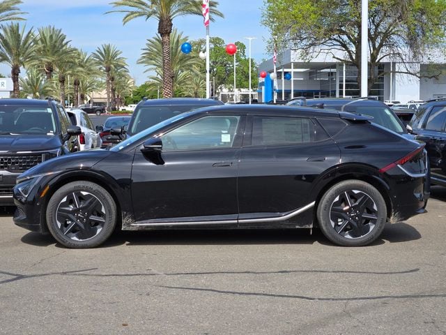 2025 Kia EV6 Wind - Photo 8