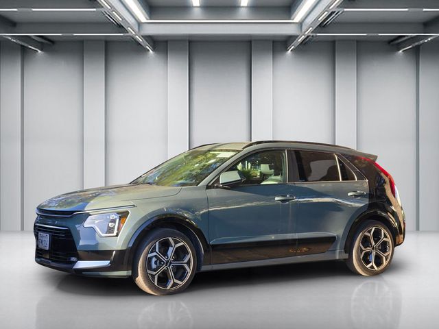 2023 Kia Niro SX photo 2