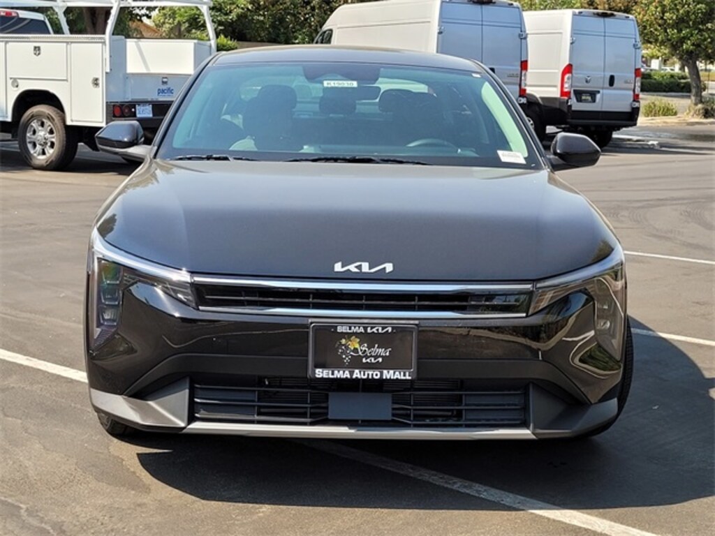 New 2025 Kia K4 EX Sedan
