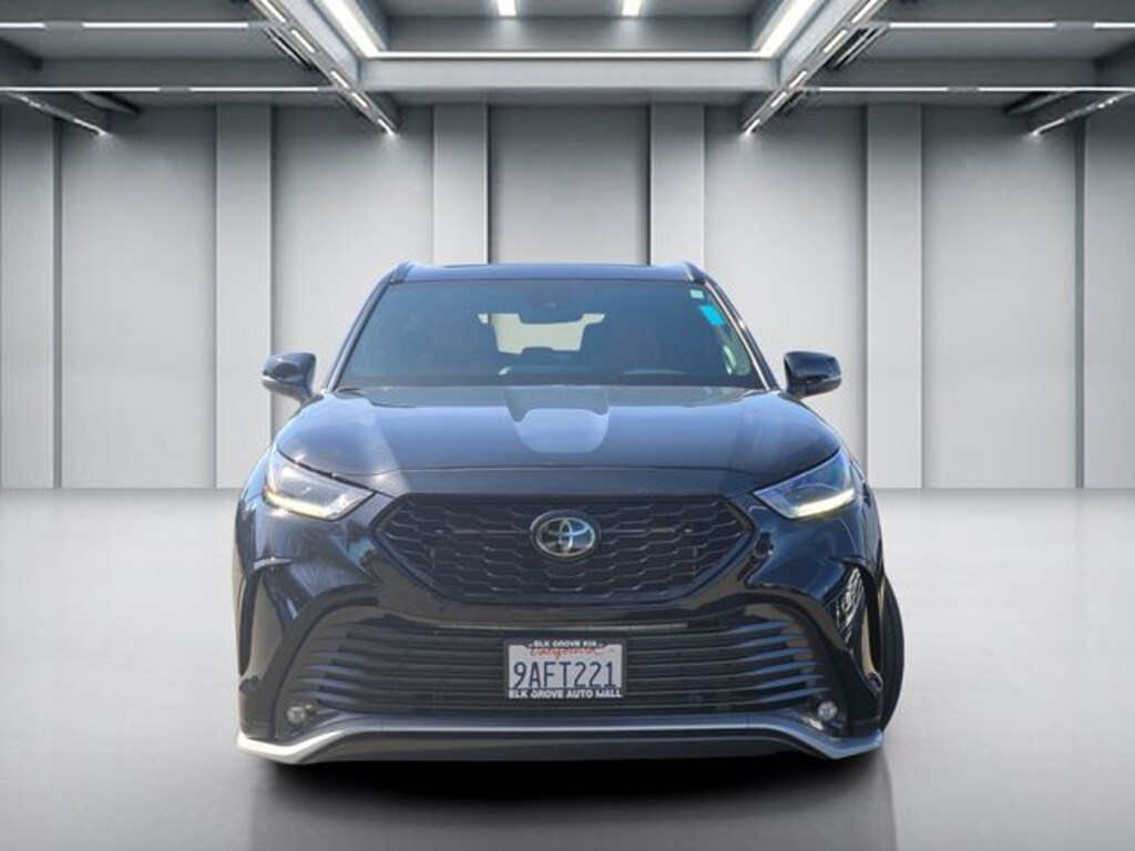 Used 2022 Toyota Highlander XSE SUV