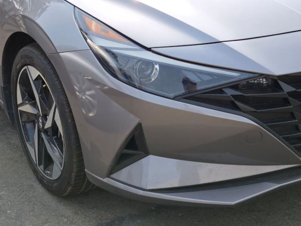 Used 2023 Hyundai Elantra SEL Sedan