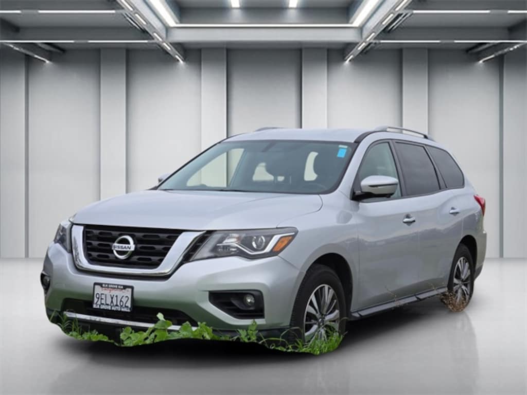 Used 2019 Nissan Pathfinder SL SUV