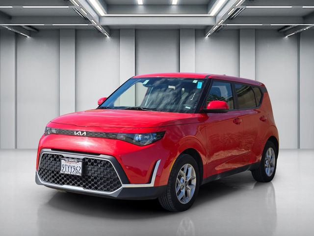 2023 Kia Soul LX photo 3