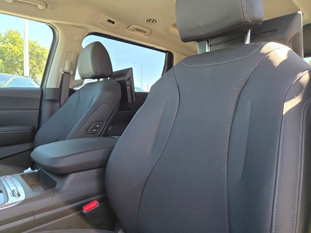 2025 Kia Carnival SX Prestige - Photo 11