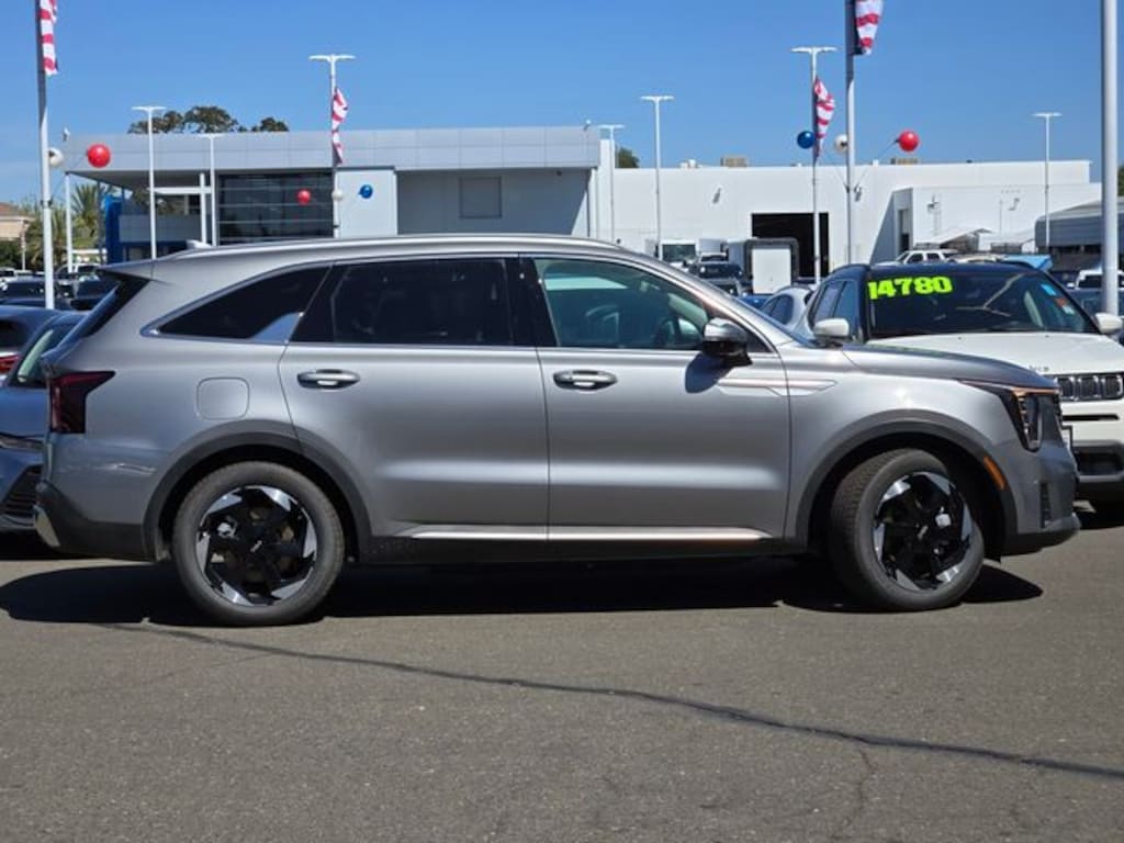 New 2026 Kia Sorento Plug-In Hybrid EX SUV
