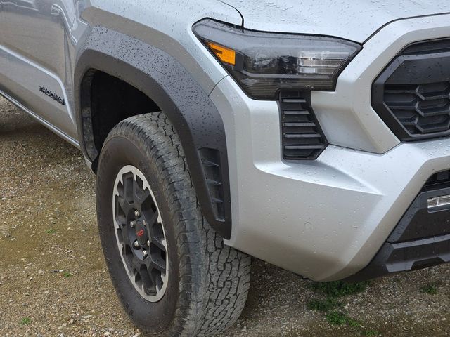 2024 Toyota Tacoma TRD Off Road photo 4