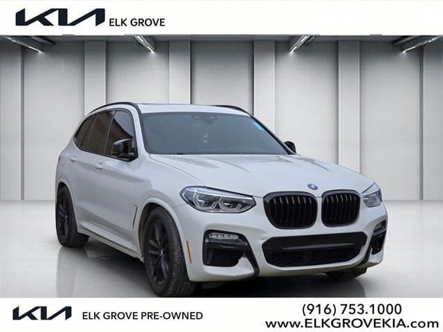 2019 BMW X3 40i's photo