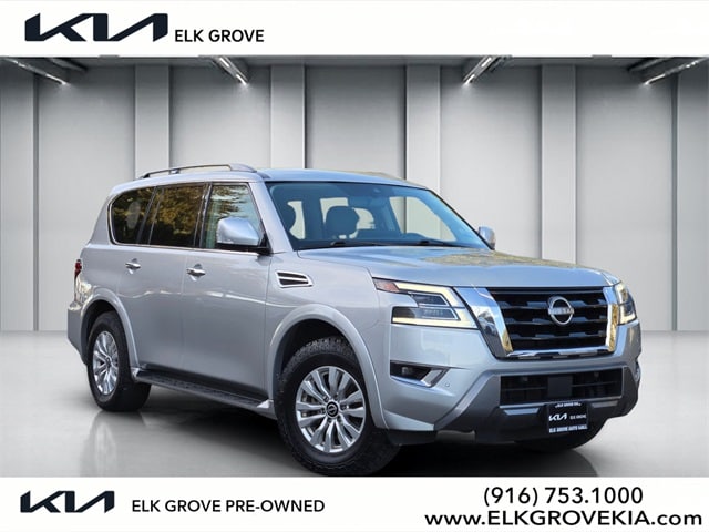 2023 Nissan Armada SV's photo