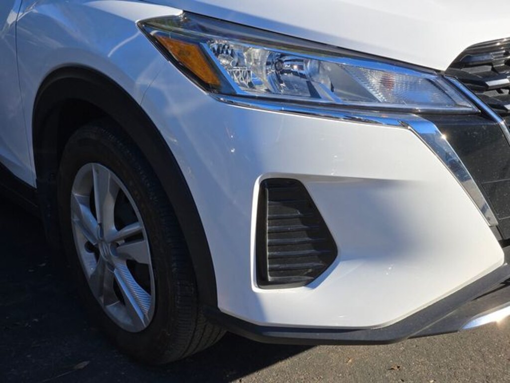 Used 2022 Nissan Kicks S SUV