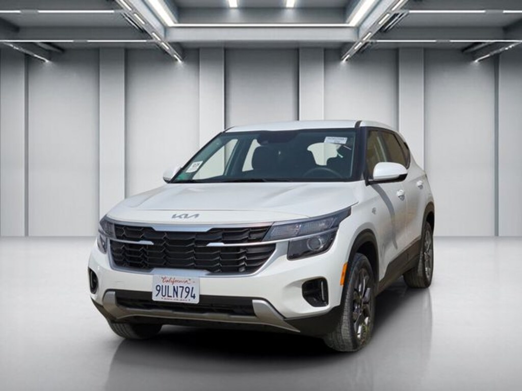 Certified 2026 Kia Seltos LX SUV