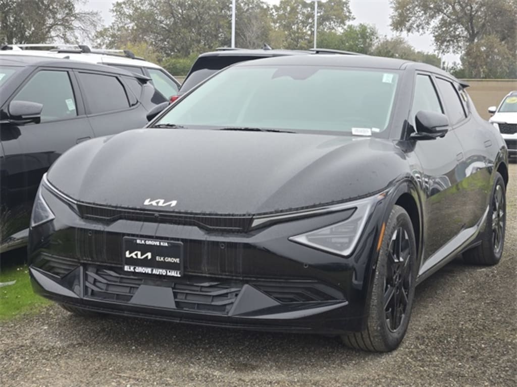New 2025 Kia EV6 Wind SUV