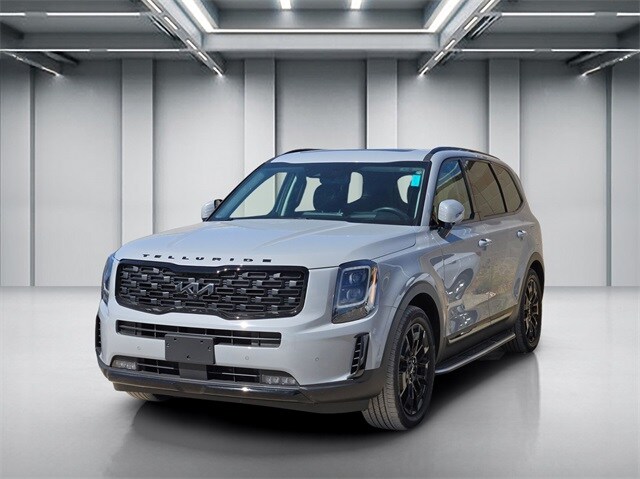 2022 Kia Telluride SX photo 2