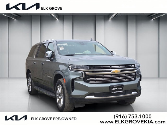 2023 Chevrolet Suburban Premier's photo