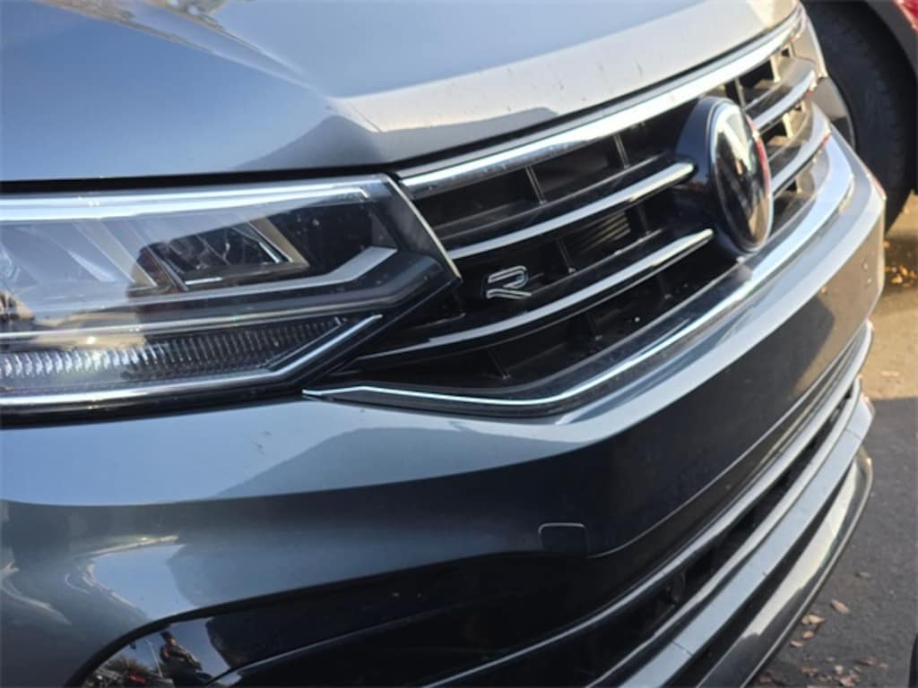 Used 2024 Volkswagen Tiguan 2.0T SE R-Line Black SUV