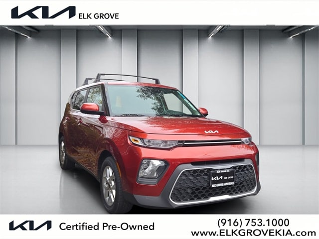 2022 Kia Soul LX's photo