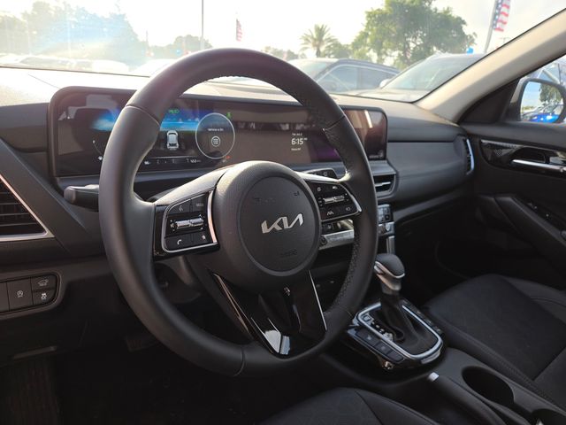 2026 Kia Seltos EX - Photo 12
