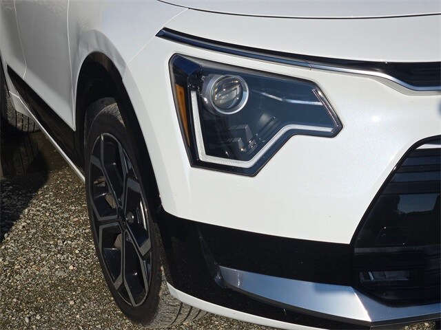 2024 Kia Niro EX Touring photo 3