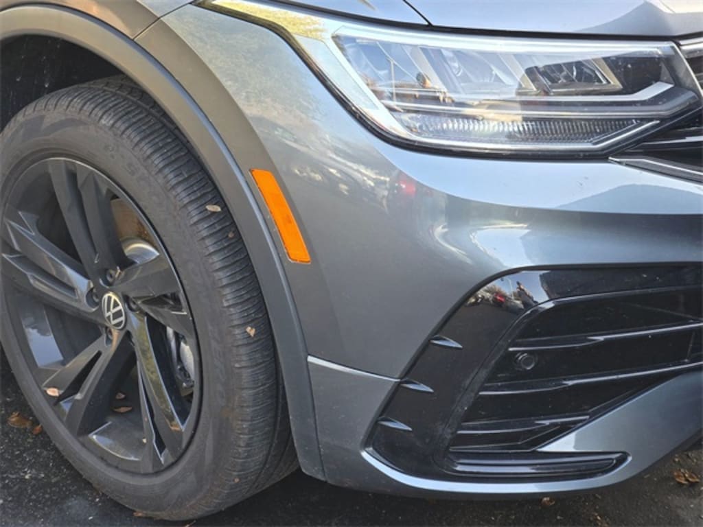 Used 2024 Volkswagen Tiguan 2.0T SE R-Line Black SUV