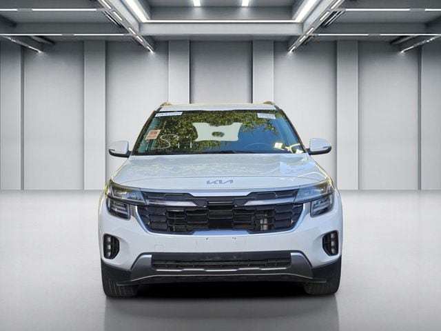 2024 Kia Seltos SX photo 2