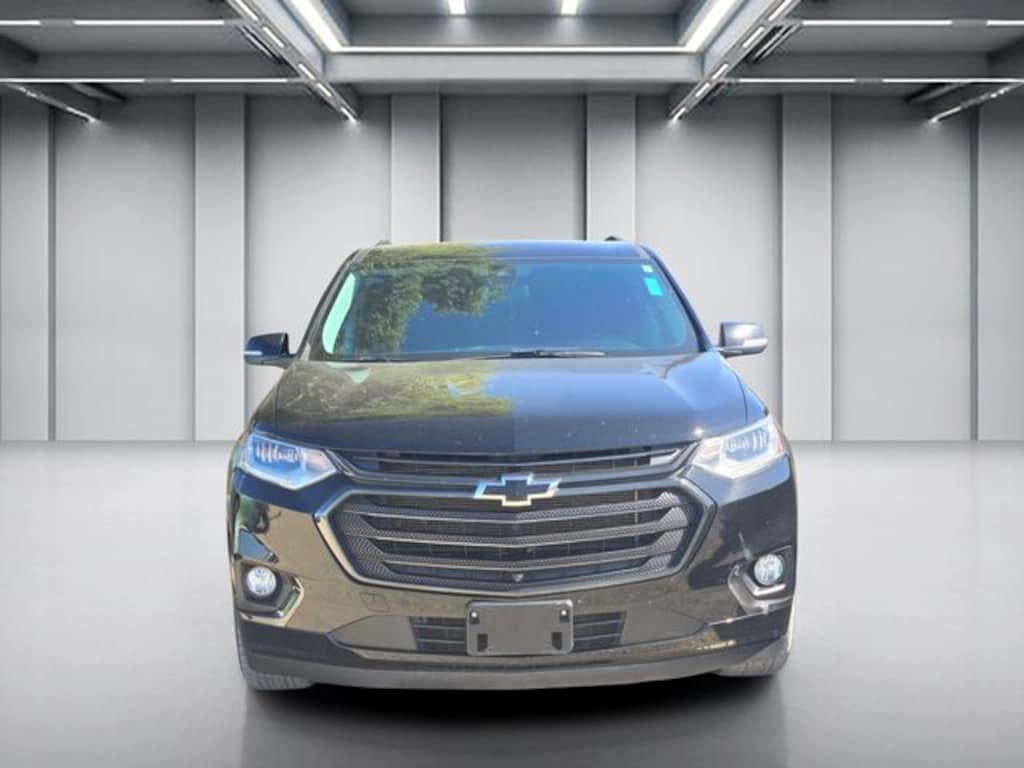 Used 2021 Chevrolet Traverse Premier SUV